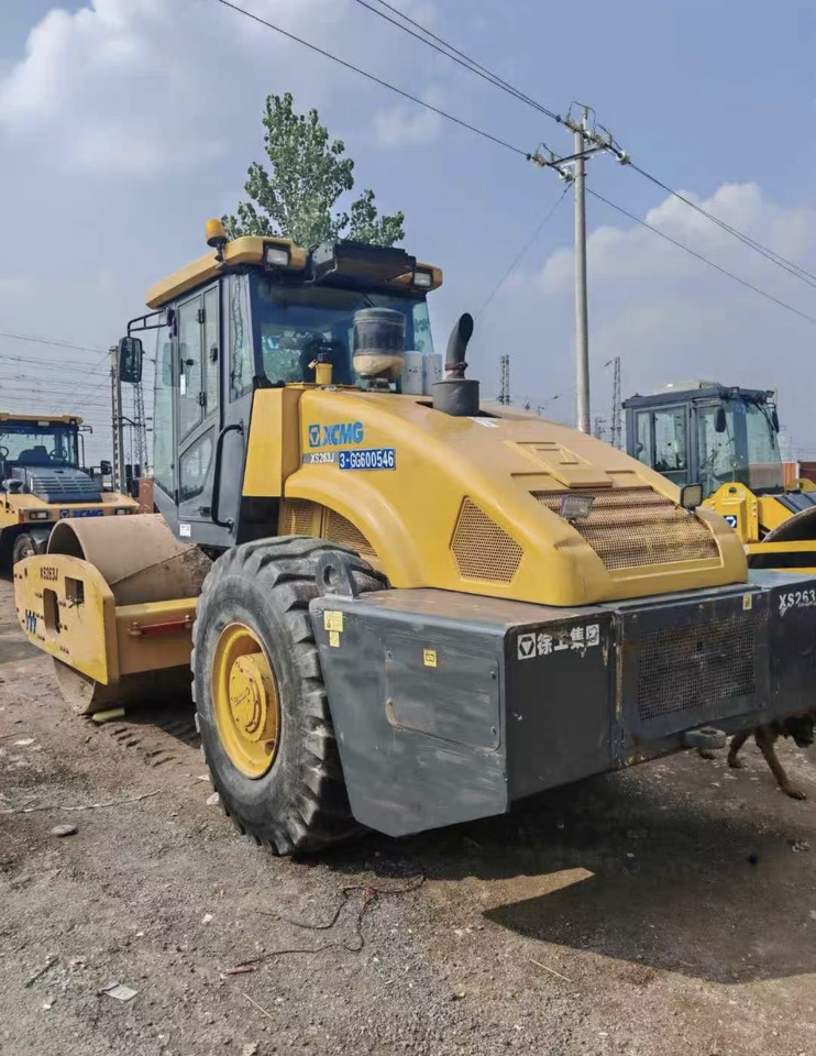 XCMG XCMG XS263J Original Road Roller Negotiable - Compacteur à pieds de mouton/ Monocylindre: photos 5 XCMG XCMG XS263J Original Road Roller Negotiable - Compacteur à pieds de mouton/ Monocylindre: photos 5