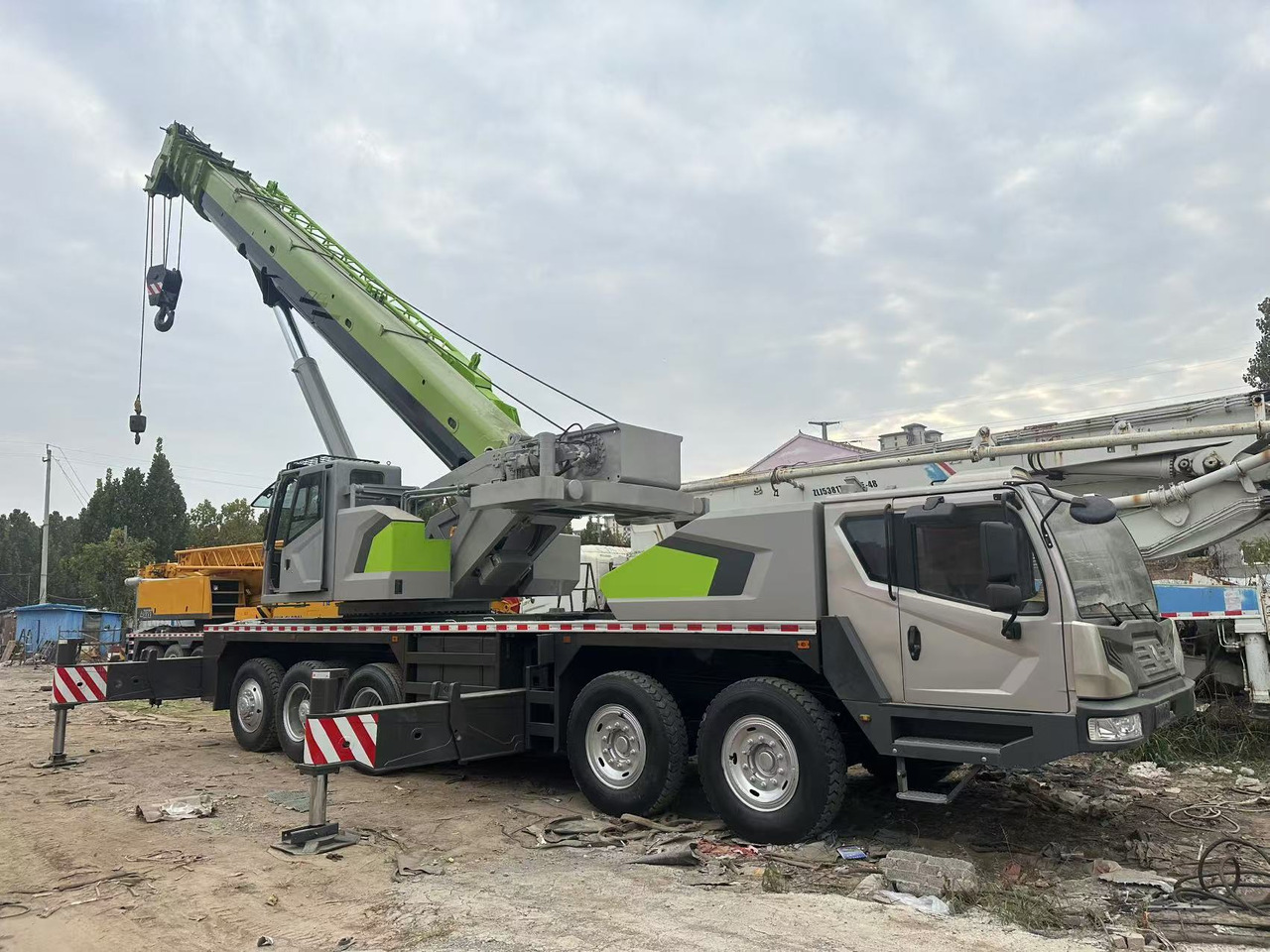 ZOOMLION Crane 50Ton - Grue: photos 5 ZOOMLION Crane 50Ton - Grue: photos 5