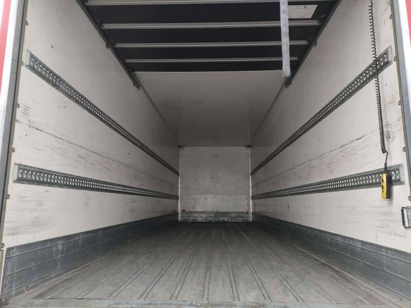 Camion fourgon Camion Porteur 19 TONNES 280 CV HAYON PORTE RELEVANTE: photos 8