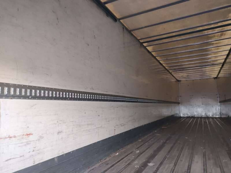 Semi-remorque 2 Essieux 27 TONNES PORTE RELEVANTE - Semi-remorque fourgon: photos 5 Semi-remorque 2 Essieux 27 TONNES PORTE RELEVANTE - Semi-remorque fourgon: photos 5