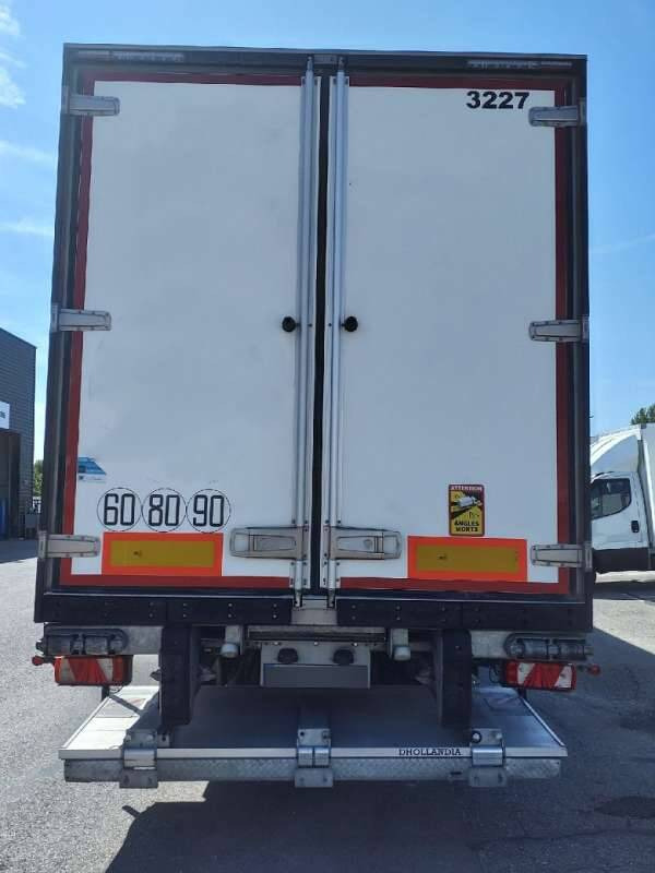 Semi-remorque 3 Essieux FRIGO 38 TONNES HAYON CAISSE CHEREAU GROUPE CARRIER VECTOR 1950 MT - Semi-remorque frigorifique: photos 3 Semi-remorque 3 Essieux FRIGO 38 TONNES HAYON CAISSE CHEREAU GROUPE CARRIER VECTOR 1950 MT - Semi-remorque frigorifique: photos 3