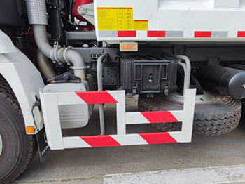 SHACMAN Shacman F3000 6x4 Tractor Truck for Sale in Zambia - Camion: photos 5 SHACMAN Shacman F3000 6x4 Tractor Truck for Sale in Zambia - Camion: photos 5