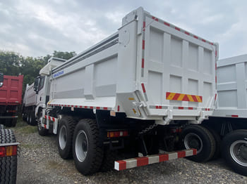 SHACMAN Shacman Tipper Truck for Sale in Jamaica - Camion: photos 4 SHACMAN Shacman Tipper Truck for Sale in Jamaica - Camion: photos 4