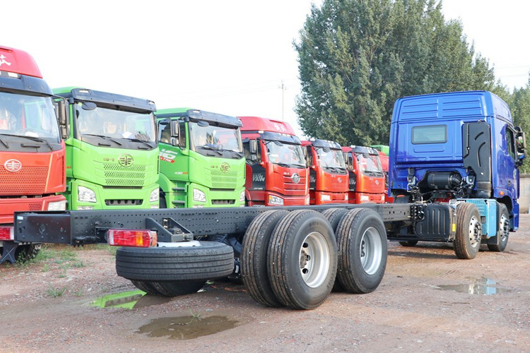 FOTON Foton 8x4 Tractor Head for Sale in Zambia - Châssis cabine: photos 5 FOTON Foton 8x4 Tractor Head for Sale in Zambia - Châssis cabine: photos 5