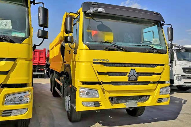 SINOTRUK Howo 400 10 Wheeler Dump Truck for Sale Price in Sierra Leone - Camion benne: photos 1 SINOTRUK Howo 400 10 Wheeler Dump Truck for Sale Price in Sierra Leone - Camion benne: photos 1