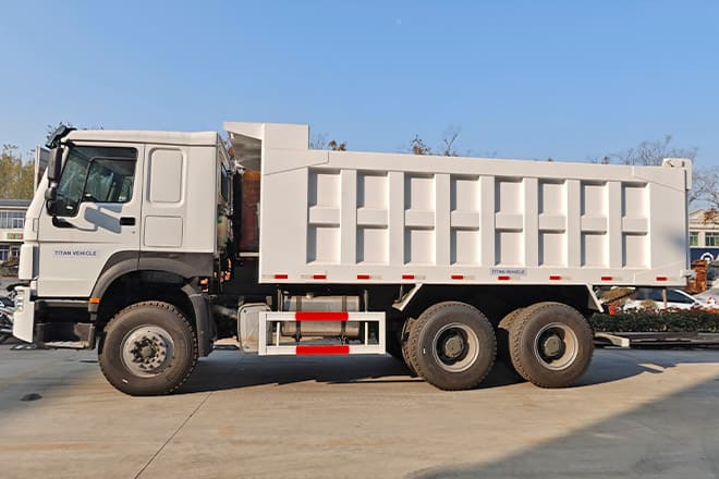 SINOTRUK Used Sinotruk Howo 380 Dump Truck for Sale in Costa Rica - Camion benne: photos 4 SINOTRUK Used Sinotruk Howo 380 Dump Truck for Sale in Costa Rica - Camion benne: photos 4