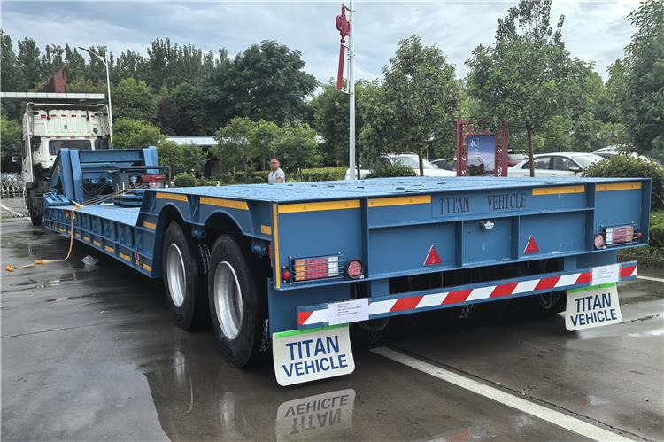 TITAN 2 Axle 80 Ton Detachable Gooseneck Trailer for Sale In Nigeria - Semi-remorque surbaissé: photos 2 TITAN 2 Axle 80 Ton Detachable Gooseneck Trailer for Sale In Nigeria - Semi-remorque surbaissé: photos 2
