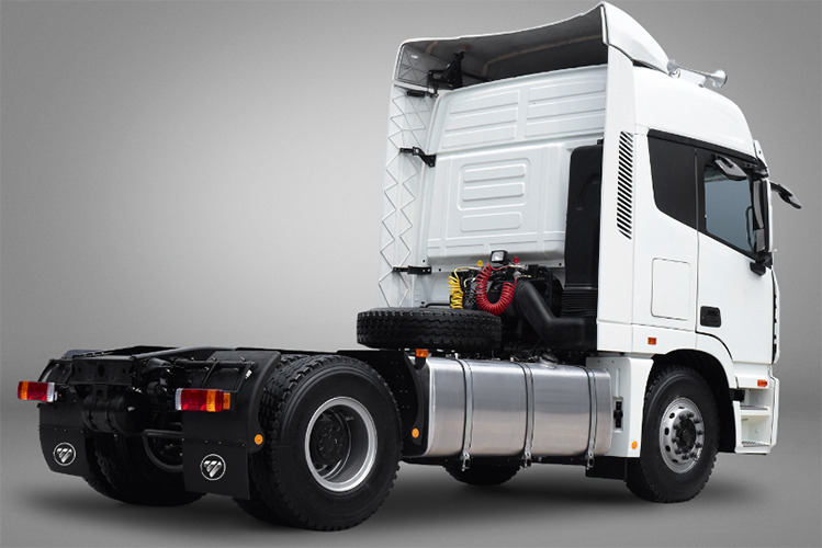 FOTON Foton 6 Wheeler Truck Head for Sale in Tanzania - Tracteur routier: photos 3 FOTON Foton 6 Wheeler Truck Head for Sale in Tanzania - Tracteur routier: photos 3