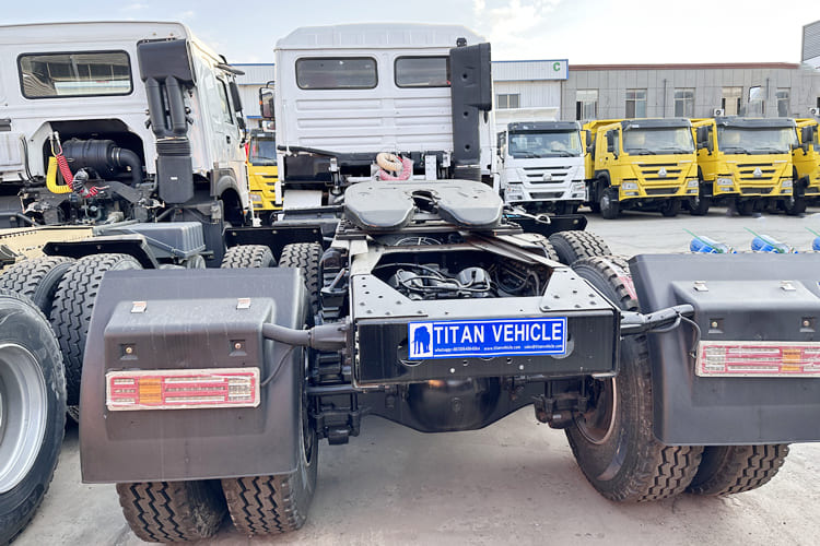 SHACMAN F3000 Shacman Truck Tractor for Sale in Nigeria - Tracteur routier: photos 2 SHACMAN F3000 Shacman Truck Tractor for Sale in Nigeria - Tracteur routier: photos 2