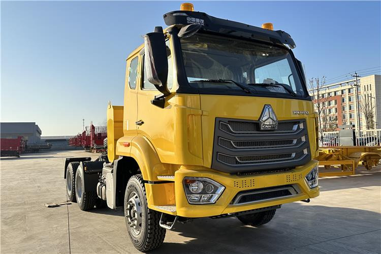 SINOTRUK Howo New Model 371 HP Truck Head for Sale In Zambia - Tracteur routier: photos 1 SINOTRUK Howo New Model 371 HP Truck Head for Sale In Zambia - Tracteur routier: photos 1