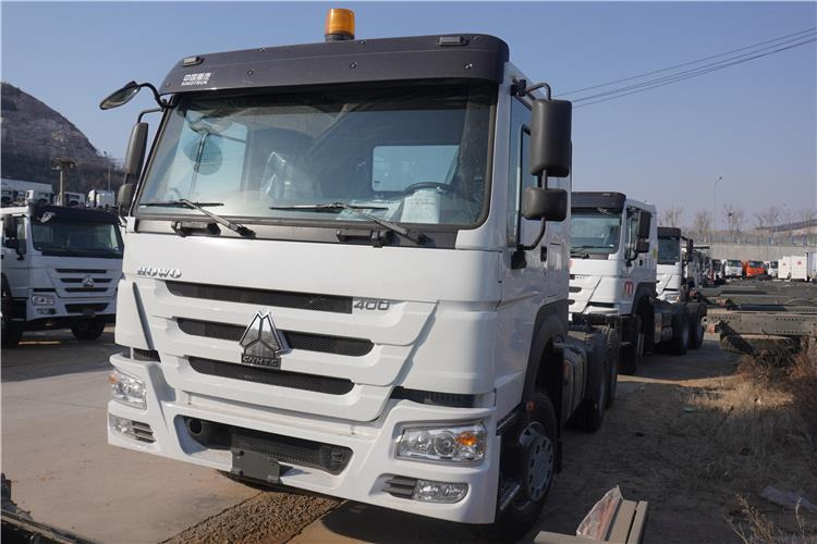 SINOTRUK Howo Truck Head Price 400HP for Sale In Guinea - Tracteur routier: photos 2 SINOTRUK Howo Truck Head Price 400HP for Sale In Guinea - Tracteur routier: photos 2
