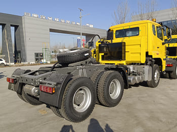 SINOTRUK Sino Howo Truck for Sale in Philippine - Tracteur routier: photos 2 SINOTRUK Sino Howo Truck for Sale in Philippine - Tracteur routier: photos 2