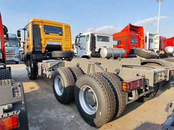 SINOTRUK TX380 Sinotruck for Sale in Ghana - Tracteur routier: photos 3 SINOTRUK TX380 Sinotruck for Sale in Ghana - Tracteur routier: photos 3