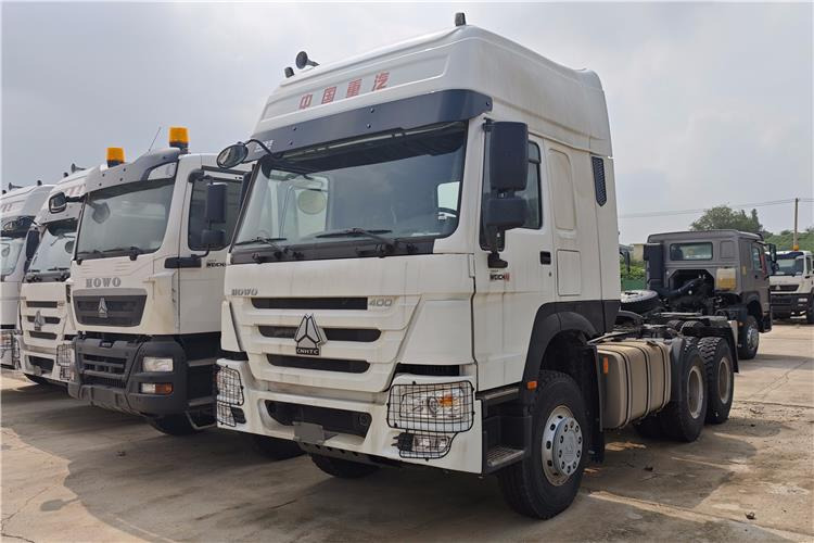 SINOTRUK Used Howo 400hp Tractor Truck for Sale In Nigeria Lagos - Tracteur routier: photos 1 SINOTRUK Used Howo 400hp Tractor Truck for Sale In Nigeria Lagos - Tracteur routier: photos 1