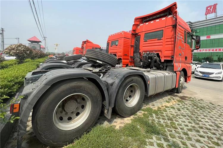 SINOTRUK Used Sitrak Truck Head for Sale In Guinea - Tracteur routier: photos 2 SINOTRUK Used Sitrak Truck Head for Sale In Guinea - Tracteur routier: photos 2