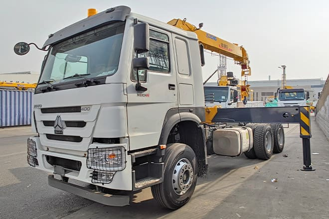 XCMG Lorry Mounted Crane for Sale in Brazil - Camion grue: photos 1 XCMG Lorry Mounted Crane for Sale in Brazil - Camion grue: photos 1