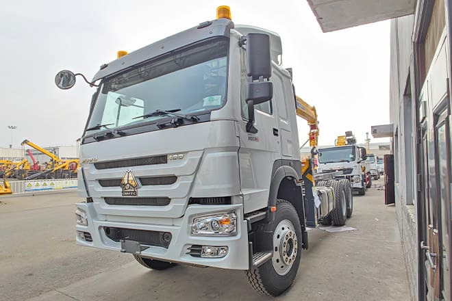 XCMG Truck Mounted Crane with Hydraulic Boom Capacity for Sale in Kenya - Camion grue: photos 1 XCMG Truck Mounted Crane with Hydraulic Boom Capacity for Sale in Kenya - Camion grue: photos 1