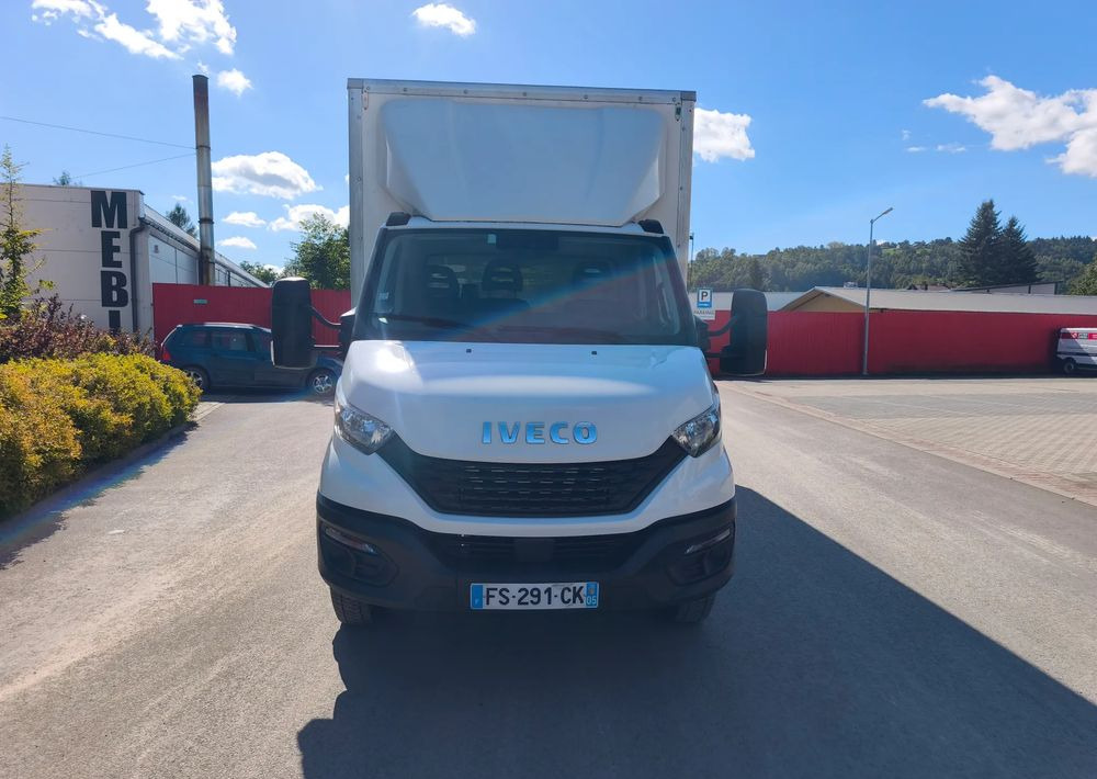 Iveco DAILY 70C18 KONTENER 5,5M obsługa silnika nowy rozrząd - Fourgon grand volume: photos 3 Iveco DAILY 70C18 KONTENER 5,5M obsługa silnika nowy rozrząd - Fourgon grand volume: photos 3