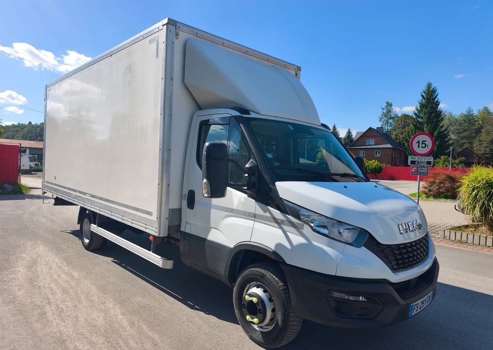 Iveco DAILY 70C18 KONTENER 5,5M obsługa silnika nowy rozrząd - Fourgon grand volume: photos 2 Iveco DAILY 70C18 KONTENER 5,5M obsługa silnika nowy rozrząd - Fourgon grand volume: photos 2