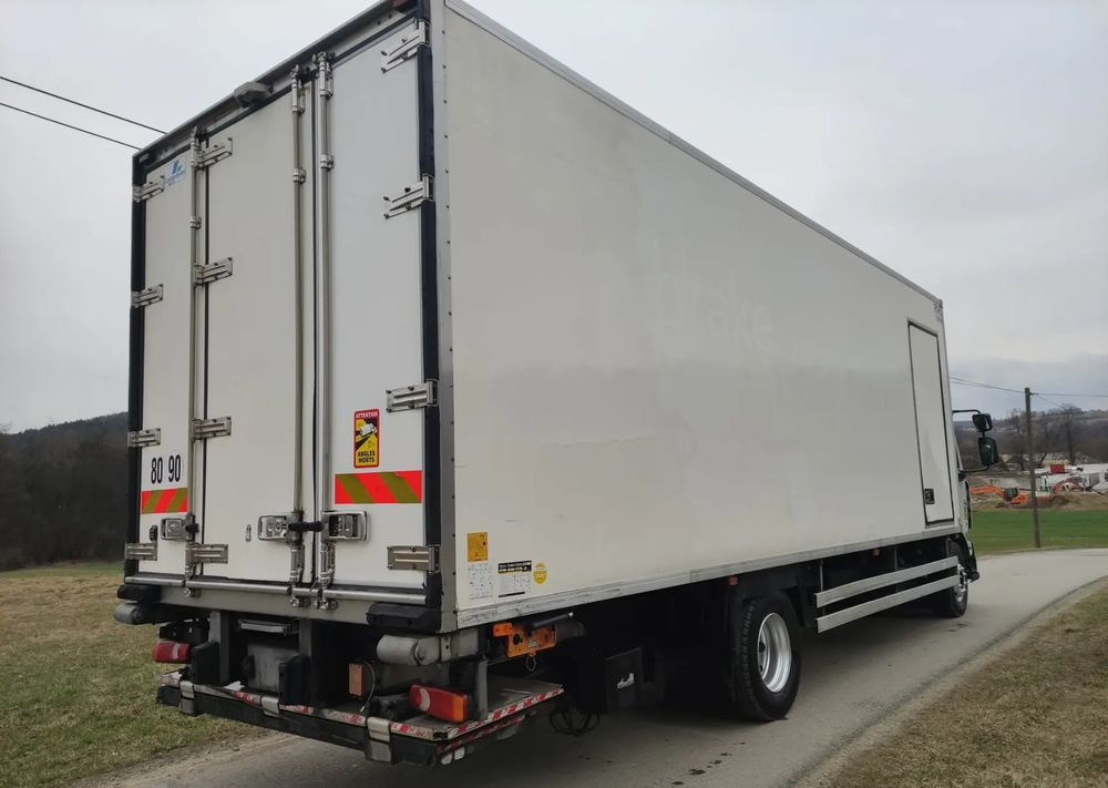 Renault Midlum 16.270 chłodnia izoterma 18 palet poduszka - Camion frigorifique: photos 4 Renault Midlum 16.270 chłodnia izoterma 18 palet poduszka - Camion frigorifique: photos 4