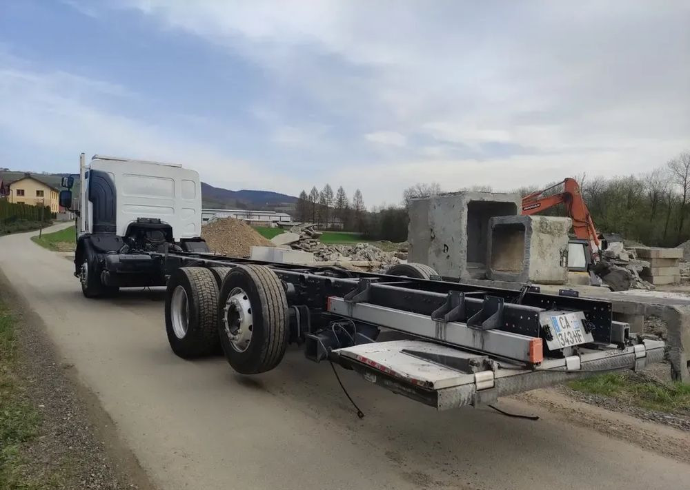 Renault Premium 26.380 Dxi 6x2 rama do zabudowy - Châssis cabine: photos 4 Renault Premium 26.380 Dxi 6x2 rama do zabudowy - Châssis cabine: photos 4