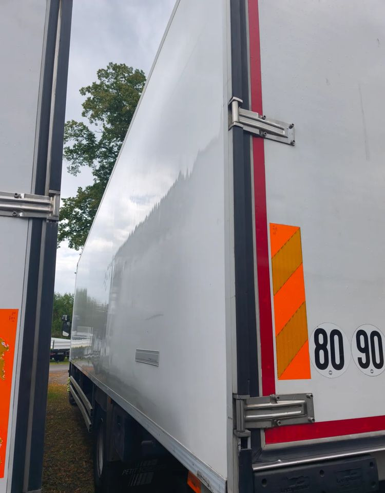 Camion frigorifique Scania P 280  chłodnia izoterma 22 palet poduszka: photos 6