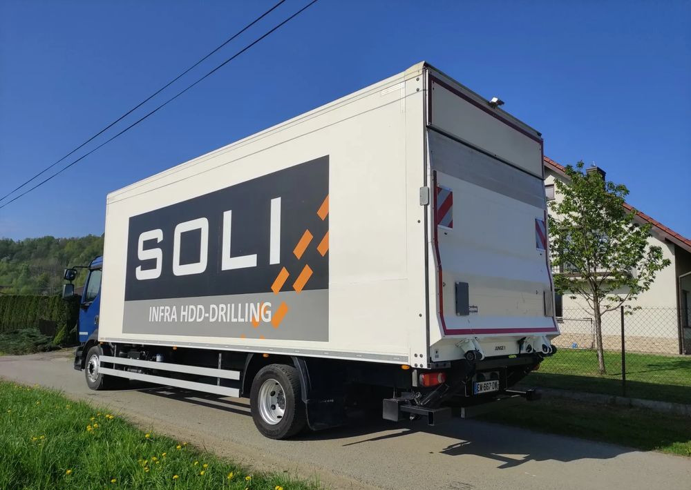 Volvo FL 12.240 klima blokada kontener 18 pal kurierka - Camion fourgon: photos 5 Volvo FL 12.240 klima blokada kontener 18 pal kurierka - Camion fourgon: photos 5