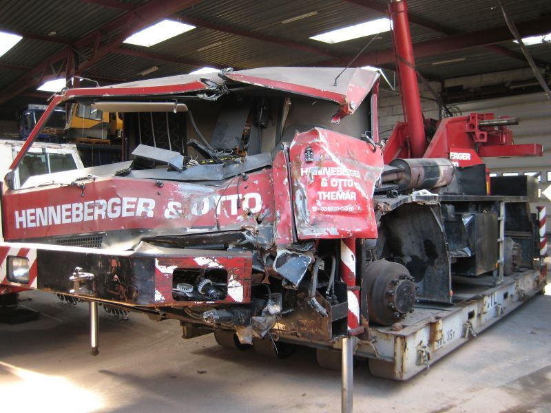 Liebherr LTM 1025 for parts - Grue mobile: photos 2 Liebherr LTM 1025 for parts - Grue mobile: photos 2