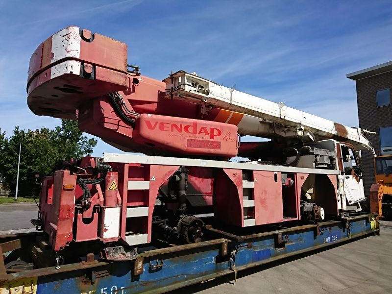 Terex demag AC 35 for parts - Grue mobile: photos 2 Terex demag AC 35 for parts - Grue mobile: photos 2