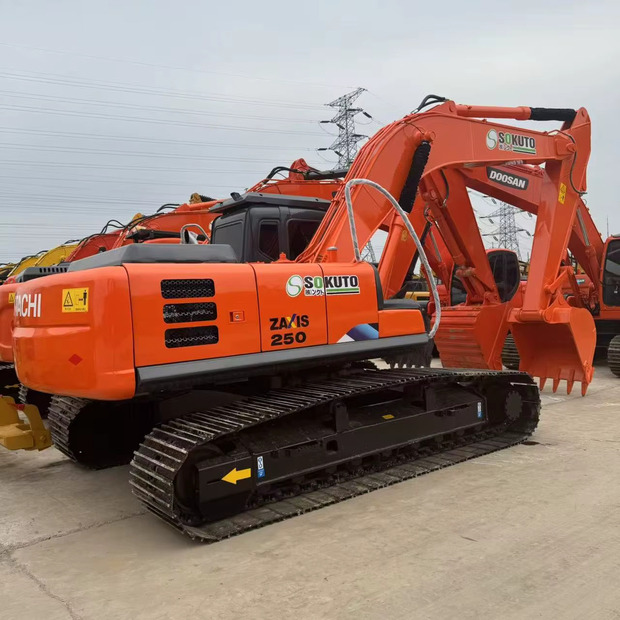 2023 Hitachi ZX250 - Pelle sur chenille: photos 2 2023 Hitachi ZX250 - Pelle sur chenille: photos 2