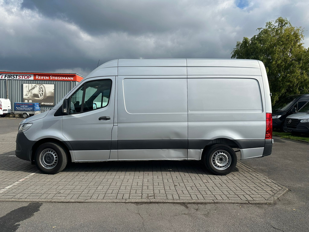 MERCEDES-BENZ Sprinter - Fourgon utilitaire: photos 3 MERCEDES-BENZ Sprinter - Fourgon utilitaire: photos 3