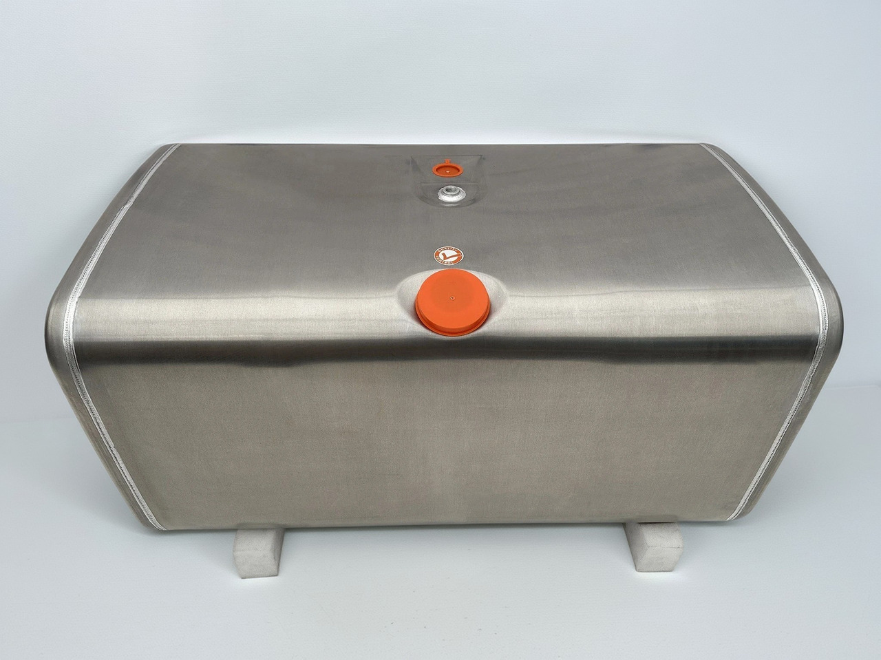 SCANIA - Réservoir de carburant: photos 1 SCANIA - Réservoir de carburant: photos 1