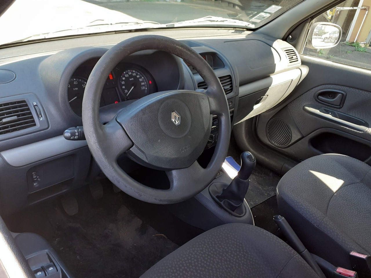 /!\ RESERVÉE AUX PROFESSIONNELS DE L'AUTOMOBILE UNIQUEMENT ! - Voiture: photos 5 /!\ RESERVÉE AUX PROFESSIONNELS DE L'AUTOMOBILE UNIQUEMENT ! - Voiture: photos 5