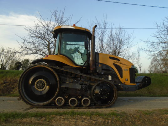 Challenger MT765B - Tracteur à chenilles: photos 4 Challenger MT765B - Tracteur à chenilles: photos 4