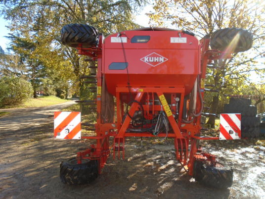 Kuhn MEGANT 500 - Combiné de semis: photos 1 Kuhn MEGANT 500 - Combiné de semis: photos 1