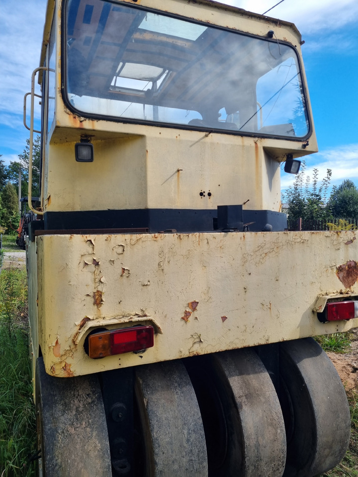 Stavostroj GRW 101 - Compacteur à pneus: photos 4 Stavostroj GRW 101 - Compacteur à pneus: photos 4