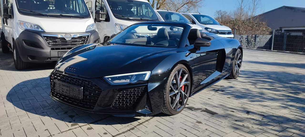 Audi R8 Spyder 5.2 FSI RWD performance - Cabriolet: photos 1 Audi R8 Spyder 5.2 FSI RWD performance - Cabriolet: photos 1