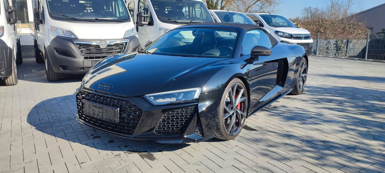 Audi R8 Spyder 5.2 FSI RWD performance - Cabriolet: photos 3 Audi R8 Spyder 5.2 FSI RWD performance - Cabriolet: photos 3