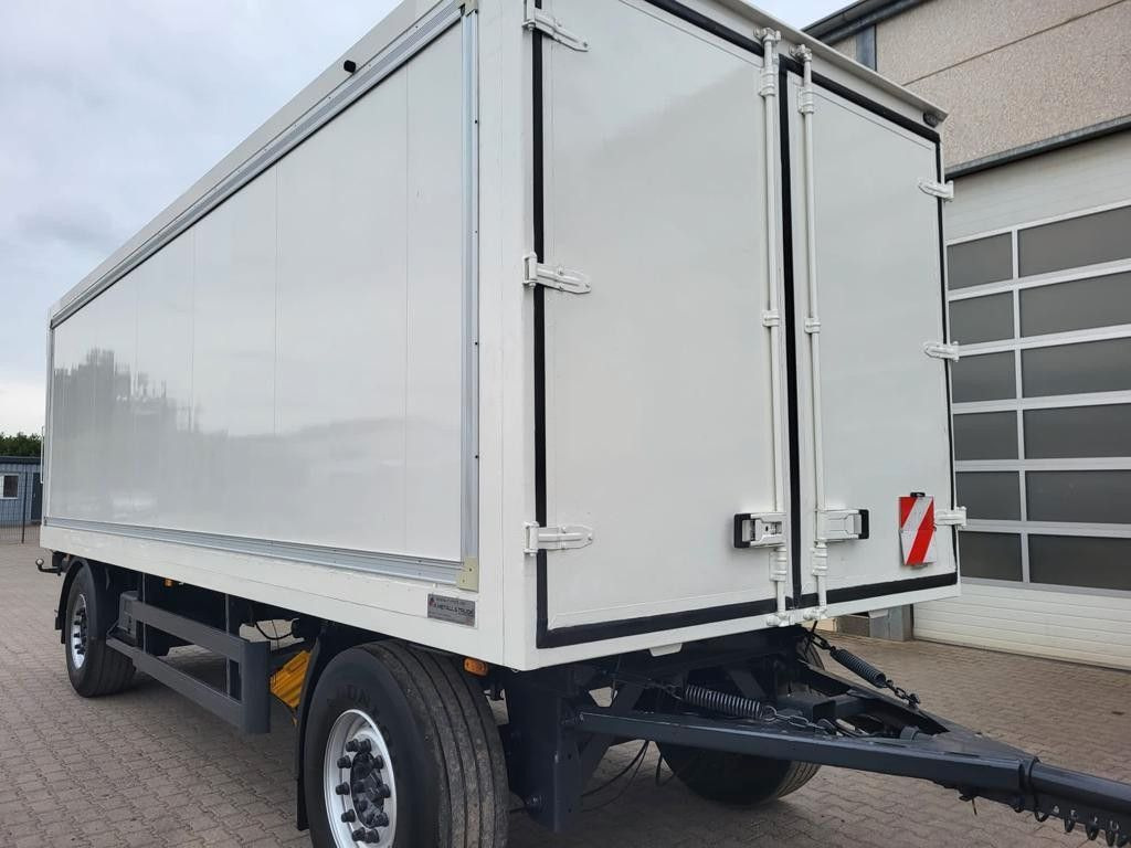 Diversen Drehschemel Vermietung möglich LBW Durchladbar Drehschemel Vermietung möglich LBW Durchladbar - Remorque fourgon: photos 1 Diversen Drehschemel Vermietung möglich LBW Durchladbar Drehschemel Vermietung möglich LBW Durchladbar - Remorque fourgon: photos 1