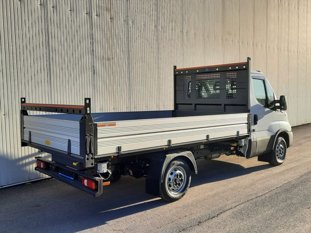 Iveco Daily 35S14 3 Seiten Kipper Mod 2025 - Utilitaire benne: photos 3 Iveco Daily 35S14 3 Seiten Kipper Mod 2025 - Utilitaire benne: photos 3
