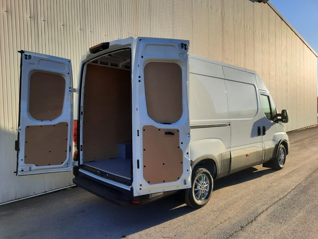 Iveco Daily 35S14 8g HiMatic L3H2 Mod.25 - Fourgon utilitaire: photos 4 Iveco Daily 35S14 8g HiMatic L3H2 Mod.25 - Fourgon utilitaire: photos 4