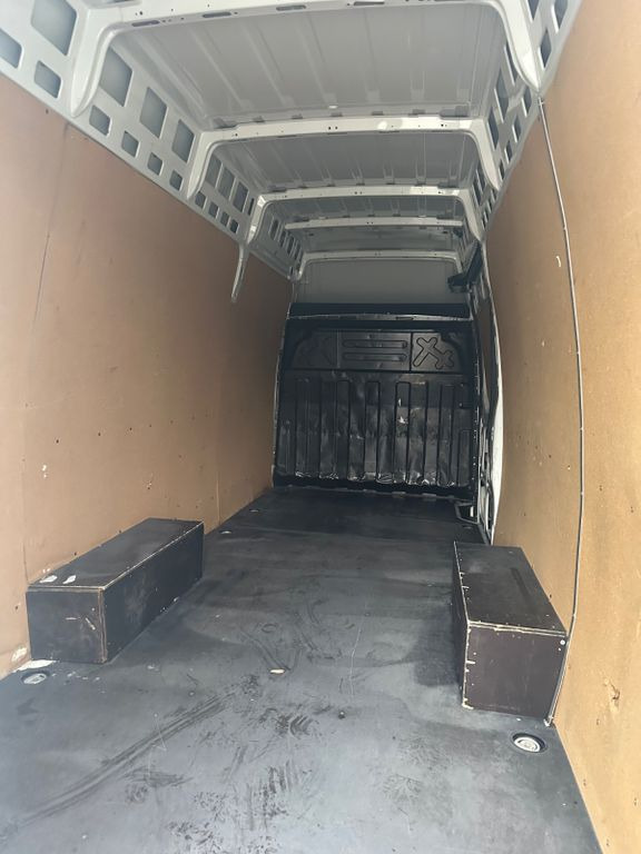 Iveco Daily 35S14 HiMatic L4H3 Maxi Iveco Daily 35S14 HiMatic L4H3 Maxi - Fourgon utilitaire: photos 5 Iveco Daily 35S14 HiMatic L4H3 Maxi Iveco Daily 35S14 HiMatic L4H3 Maxi - Fourgon utilitaire: photos 5