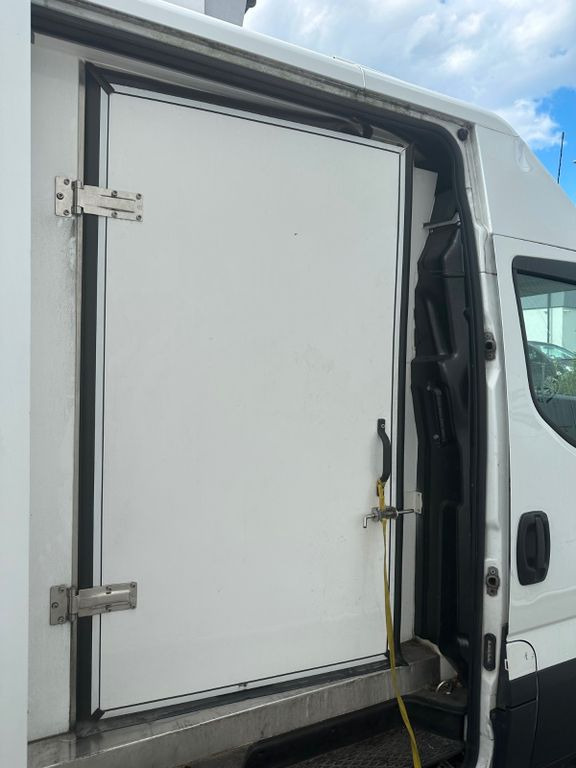 Utilitaire frigorifique Iveco Daily 35S16 Navi Automat Carrier: photos 6