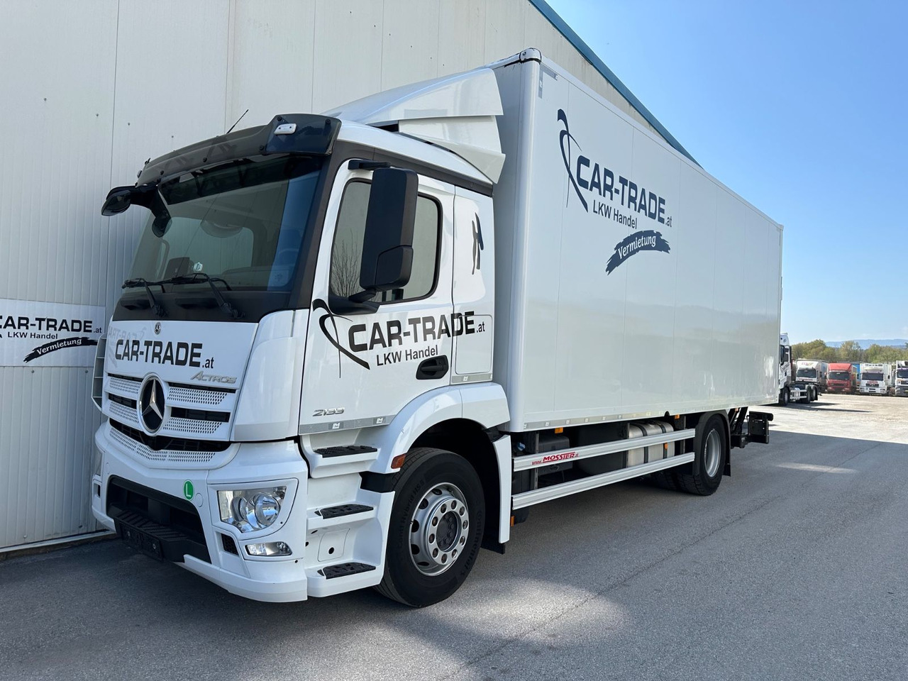 Mercedes-Benz Actros 1833 Koffer/LBW - Camion fourgon: photos 1 Mercedes-Benz Actros 1833 Koffer/LBW - Camion fourgon: photos 1
