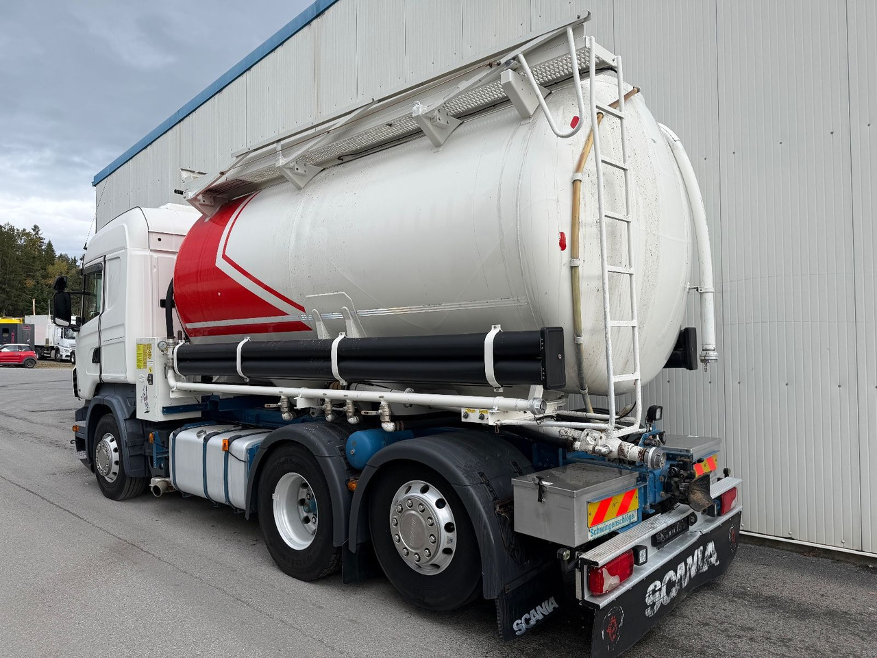 Scania R 480 Opticruise Highline Retarder PTO Standklim - Camion hydrocureur: photos 3 Scania R 480 Opticruise Highline Retarder PTO Standklim - Camion hydrocureur: photos 3
