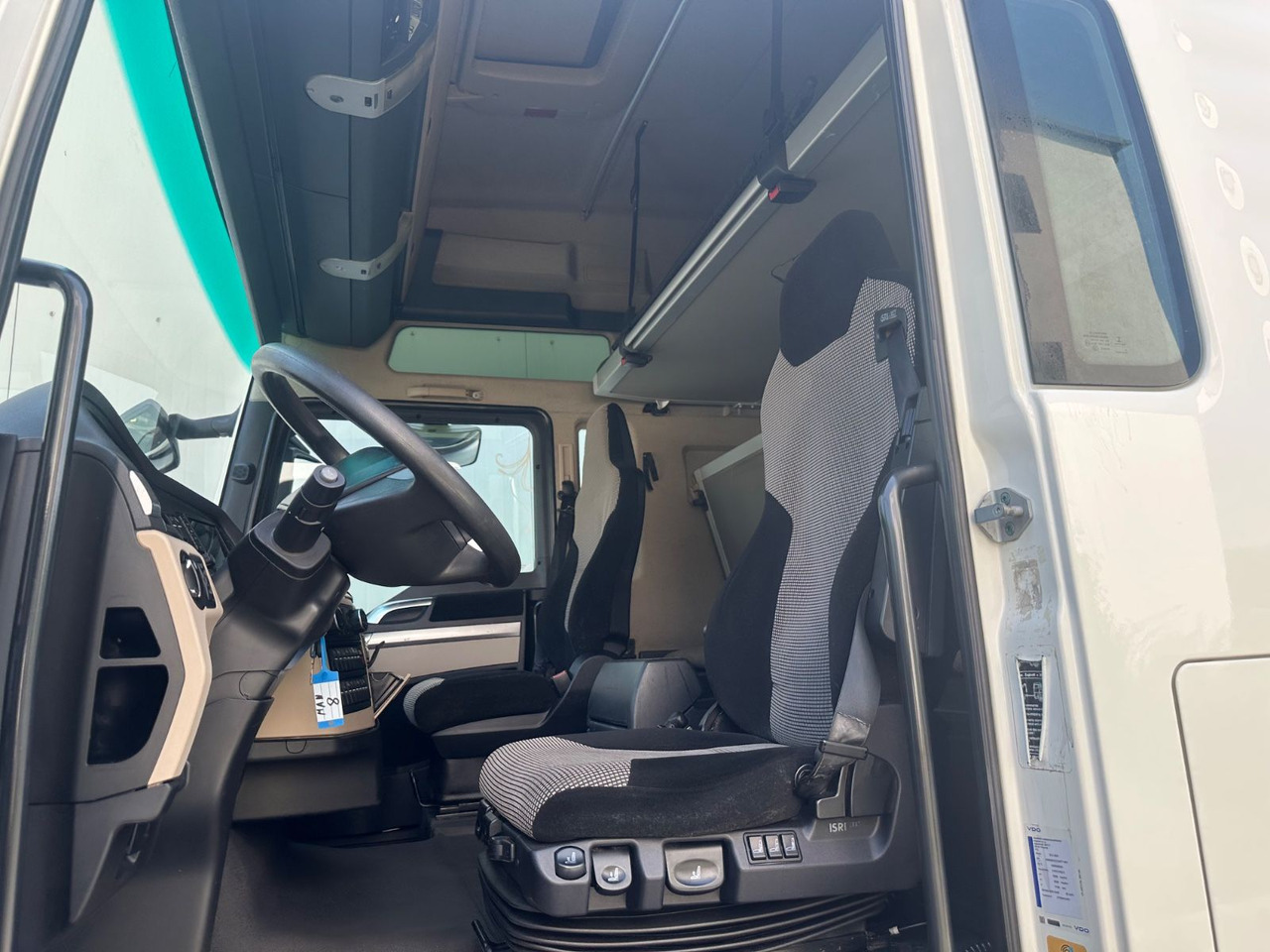 MAN TGX 18.460 XXL Intarder/Standklima - Tracteur routier: photos 5 MAN TGX 18.460 XXL Intarder/Standklima - Tracteur routier: photos 5