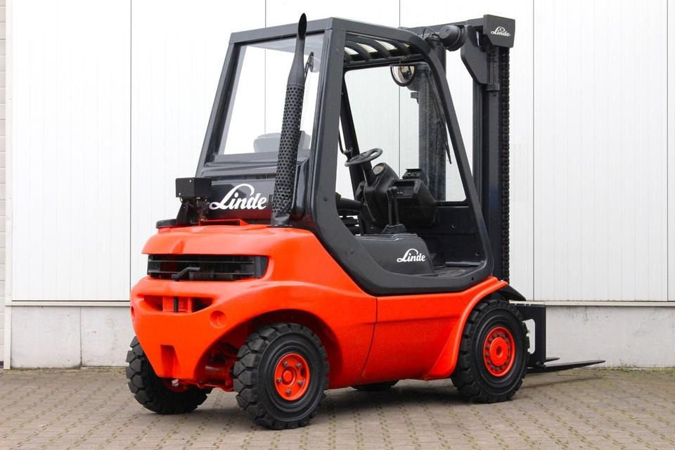 LINDE H20D Diesel TOP Zustand - UVV NEU - Chariot élévateur diesel: photos 1 LINDE H20D Diesel TOP Zustand - UVV NEU - Chariot élévateur diesel: photos 1