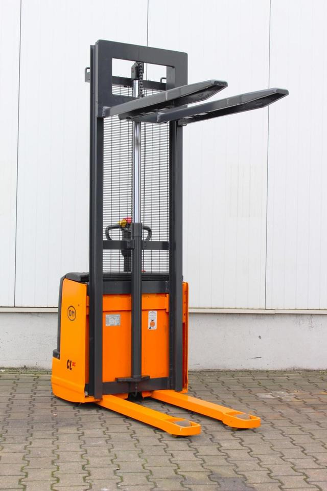 OM CL10,5ac - Batterie NEU - Gerbeur: photos 5 OM CL10,5ac - Batterie NEU - Gerbeur: photos 5