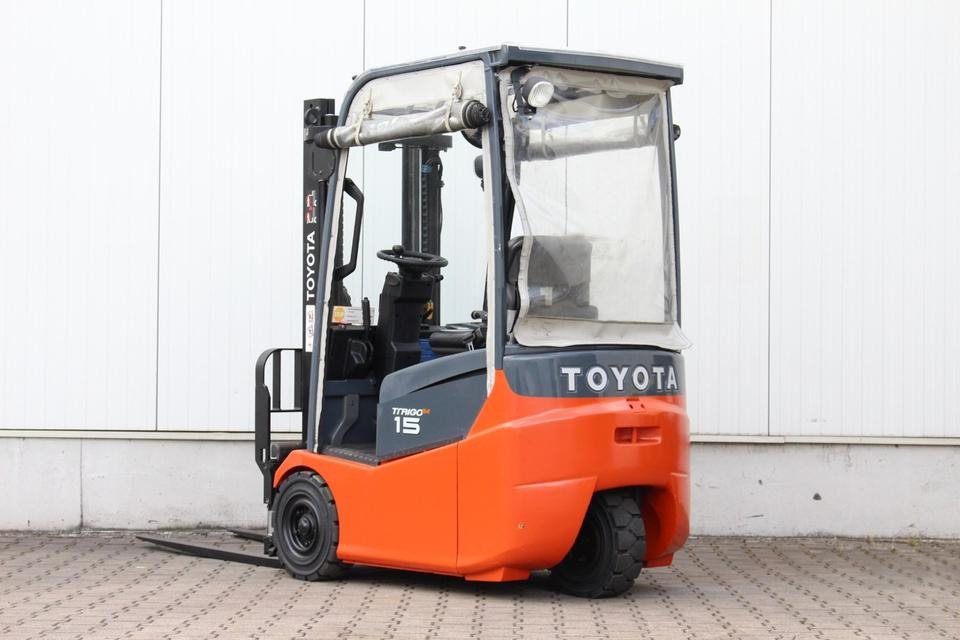 TOYOTA 7FBEST15 Zinkenverstellung - Chariot élévateur électrique: photos 3 TOYOTA 7FBEST15 Zinkenverstellung - Chariot élévateur électrique: photos 3