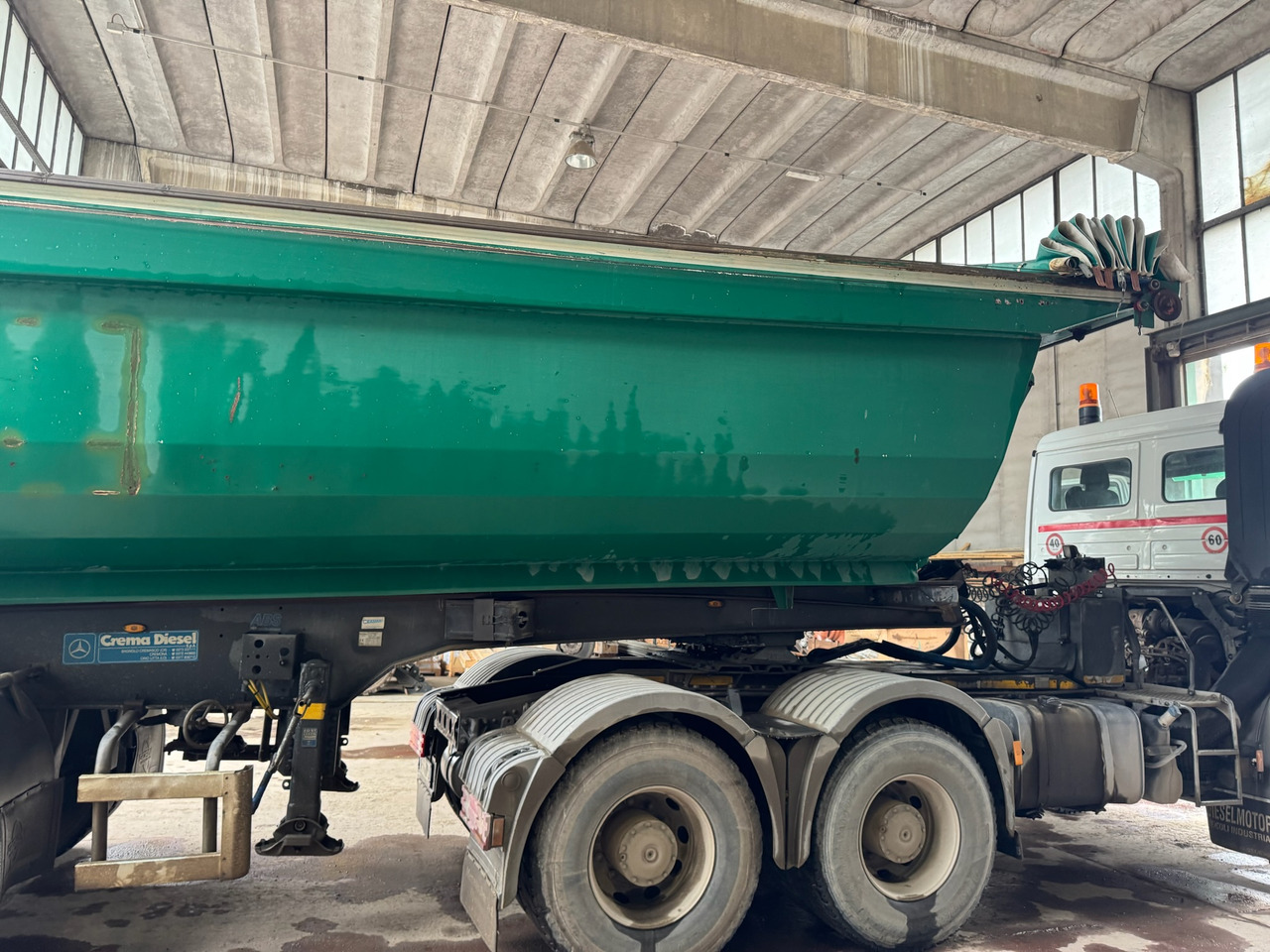 MINERVA Semirimorchio Ribaltabile Mezzo d'Opera - Semi-remorque benne: photos 3 MINERVA Semirimorchio Ribaltabile Mezzo d'Opera - Semi-remorque benne: photos 3